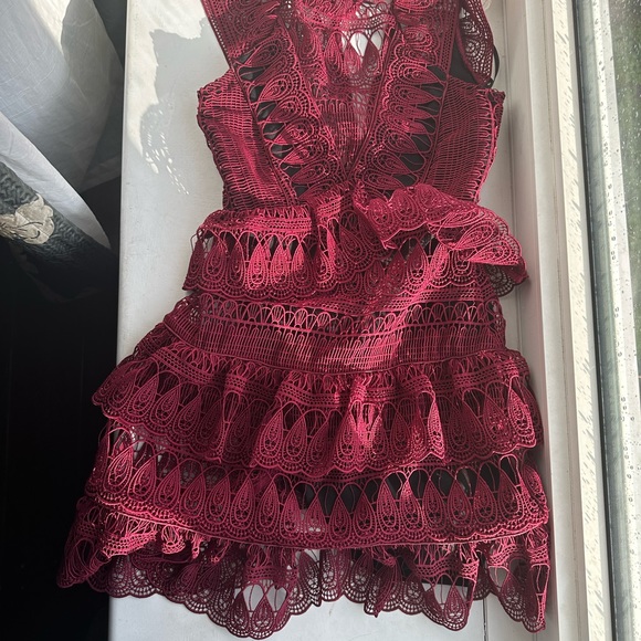 Self-Portrait Burgundy Guipure Lace Teardrop Paneled Dress - 0-2 - Picture 16 of 16